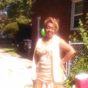 Meet your Posher, Bertha